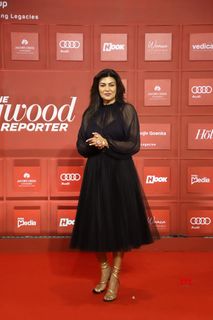 Sushmita Sen feet photo 4