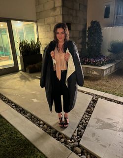 Danielle Campbell feet photo 1