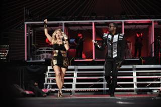 Fergie feet photo thumbnail