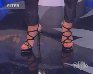 Doukissa Nomikou feet photo thumbnail