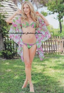 Doukissa Nomikou feet photo thumbnail