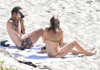 Kate Moss feet photo thumbnail