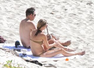 Kate Moss feet photo thumbnail