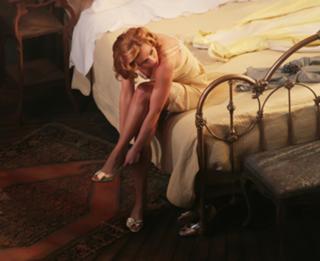 Scarlett Johansson feet photo thumbnail