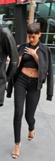 Rihanna feet photo thumbnail