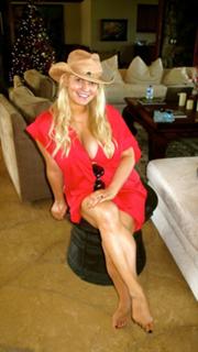 Jessica Simpson feet photo thumbnail
