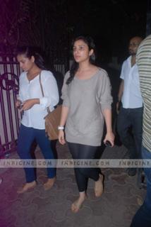 Parineeti Chopra feet photo thumbnail
