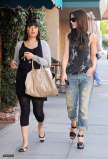 Kate Beckinsale feet photo thumbnail