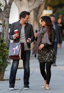 Kate Beckinsale feet photo thumbnail