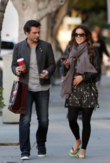 Kate Beckinsale feet photo thumbnail