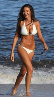 Michelle Keegan feet photo thumbnail