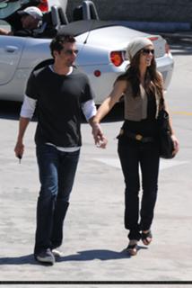Kate Beckinsale feet photo thumbnail