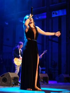 Ewa Farna feet photo thumbnail