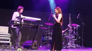 Ewa Farna feet photo thumbnail