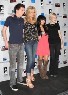 Aly Michalka feet photo thumbnail