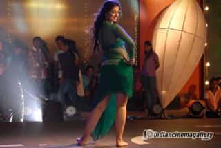 Raai Laxmi feet photo thumbnail