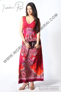 Raai Laxmi feet photo thumbnail