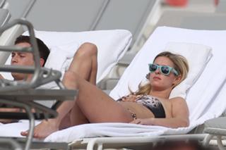 Nicky Rothschild feet photo thumbnail