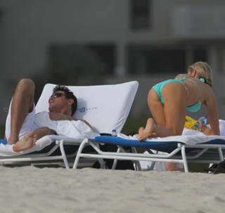 Joanna Krupa feet photo thumbnail