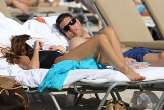 Sofía Vergara feet photo thumbnail