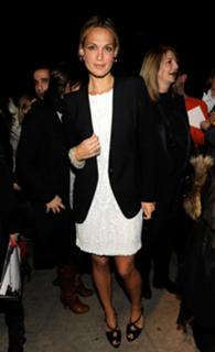 Molly Sims feet photo thumbnail