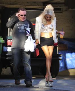 Courtney Stodden feet photo thumbnail