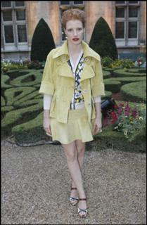 Jessica Chastain feet photo thumbnail