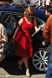 Jessica Chastain feet photo thumbnail