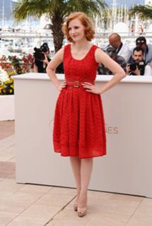 Jessica Chastain feet photo thumbnail
