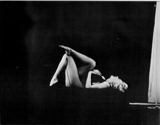 Marilyn Monroe feet photo thumbnail