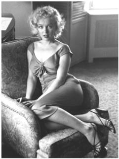Marilyn Monroe feet photo thumbnail