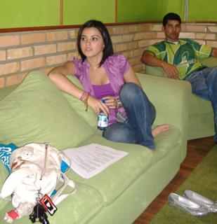 Maite Perroni feet photo thumbnail