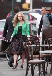 AnnaSophia Robb feet photo thumbnail