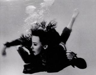 Kylie Minogue feet photo thumbnail