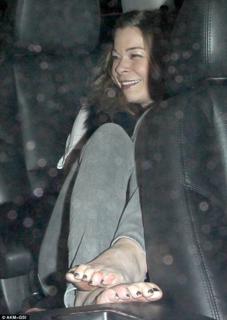LeAnn Rimes feet photo thumbnail