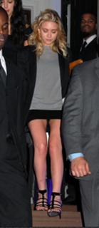 Ashley Olsen feet photo thumbnail