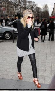 Ashley Olsen feet photo thumbnail