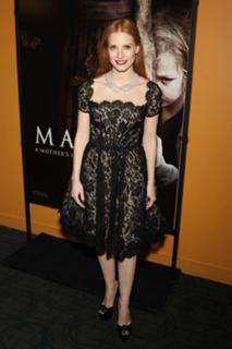 Jessica Chastain feet photo thumbnail