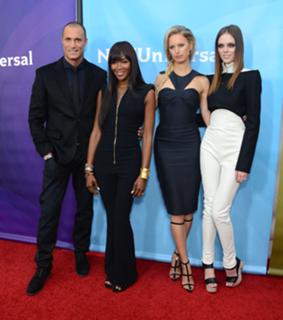 Naomi Campbell feet photo thumbnail