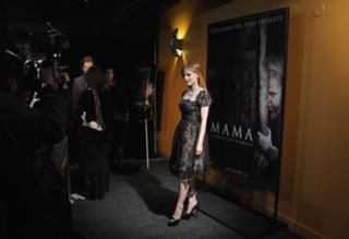 Jessica Chastain feet photo thumbnail