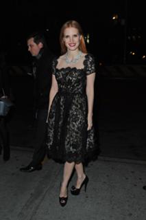 Jessica Chastain feet photo thumbnail