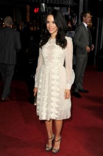 Abigail Spencer feet photo thumbnail