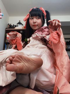 Menma Yawaragi feet photo 3