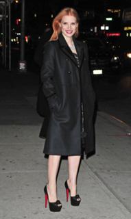 Jessica Chastain feet photo thumbnail