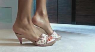 Dorota Rabczewska feet photo thumbnail