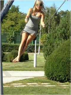 Dorota Rabczewska feet photo thumbnail