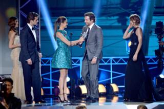 Nina Dobrev feet photo thumbnail