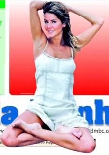 Deborah Secco feet photo thumbnail