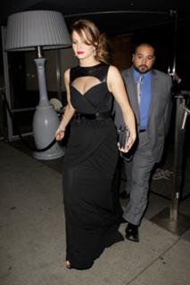 Jennifer Lawrence feet photo thumbnail
