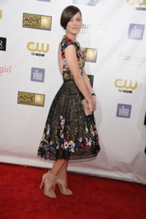 Marion Cotillard feet photo thumbnail